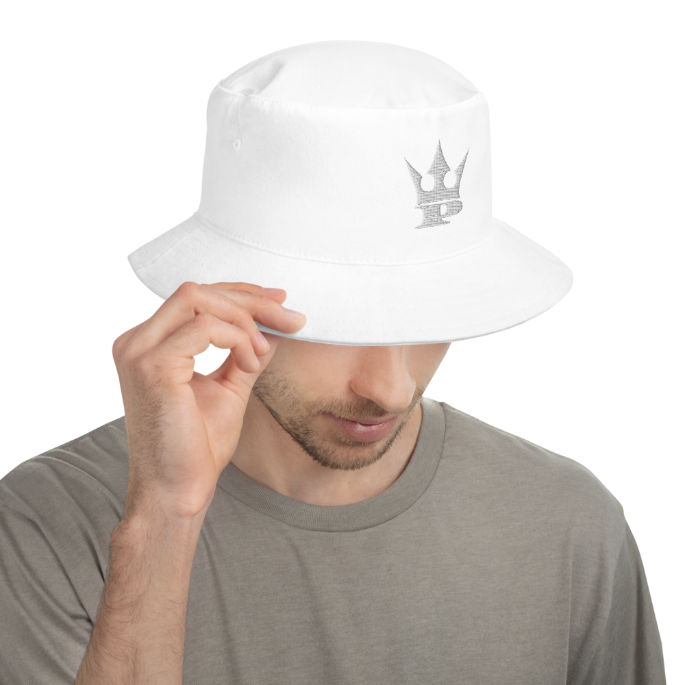 P bucket hat
